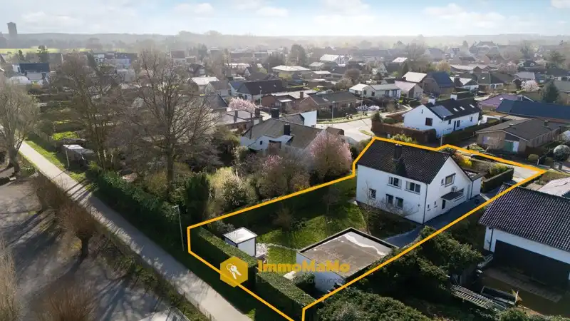 VRIJSTAANDE WONING MET 4 SLAAPKAMERS TE KOOP IN WACHTEBEKE (LOCHRISTI) foto 2