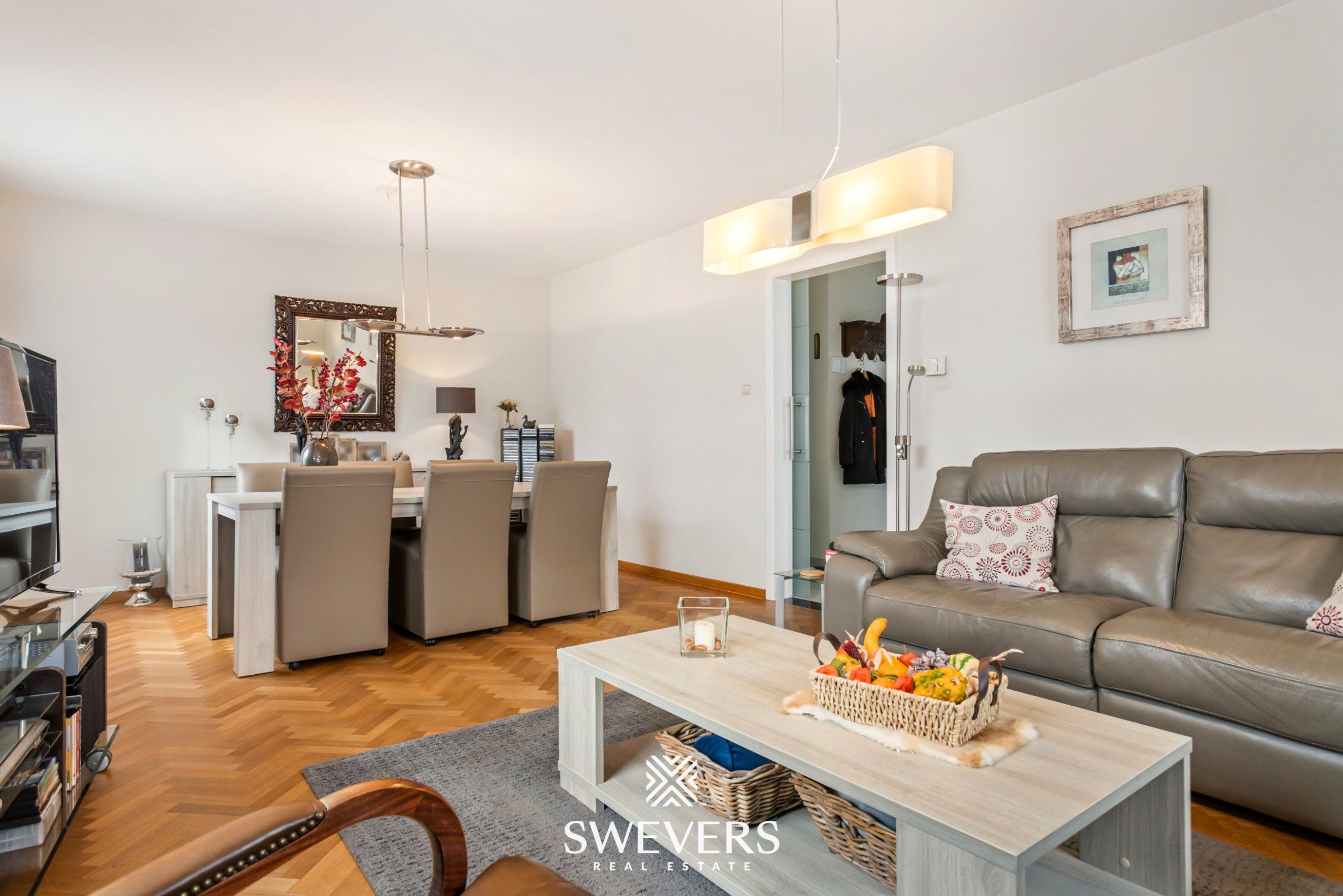 Ruime instapklare gezinswoning met 4 slaapkamers in rustige straat vlakbij Hasselt foto 5