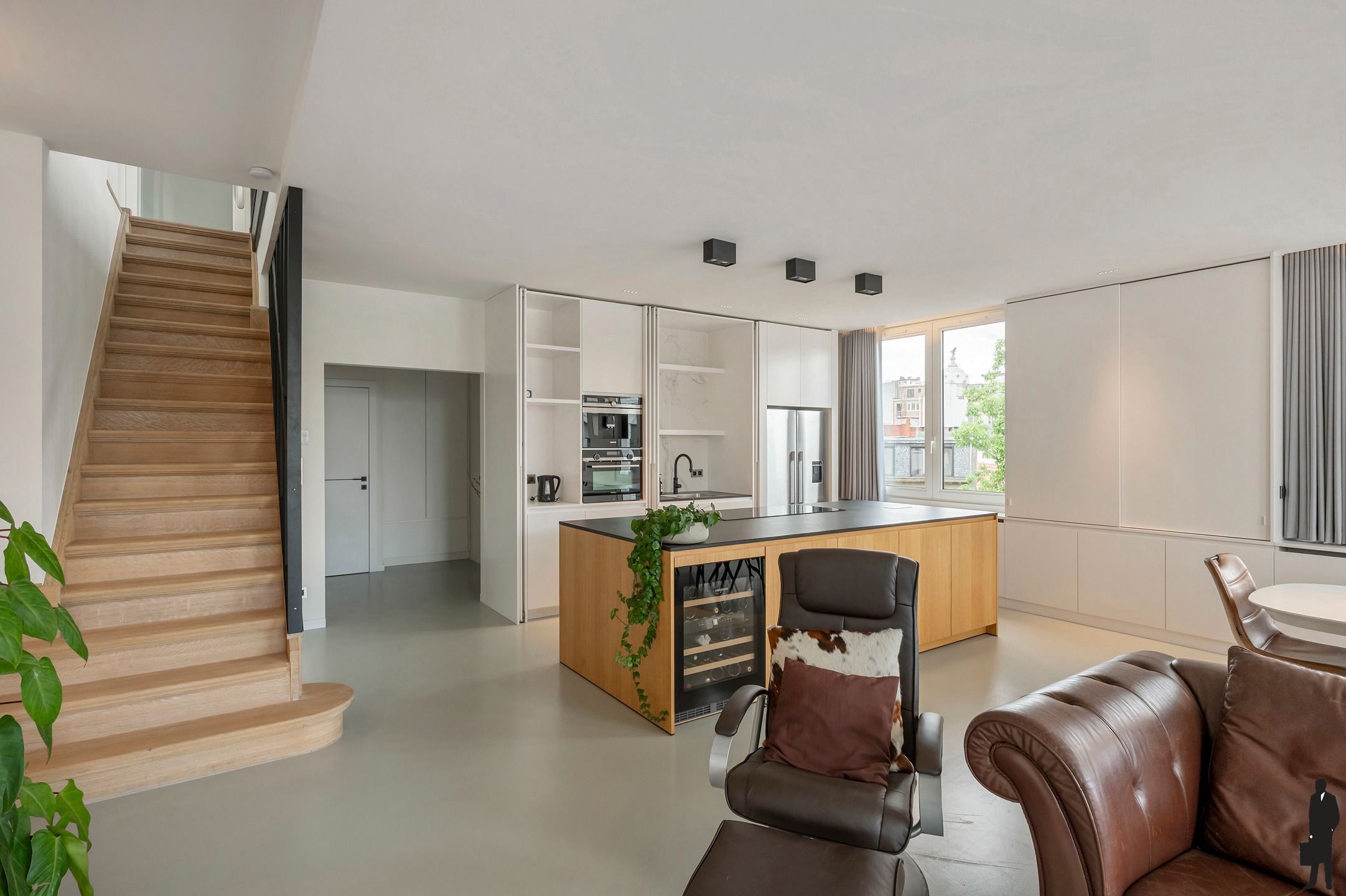Luxueus afgewerkte penthouse met privé-lift op toplocatie. foto 8