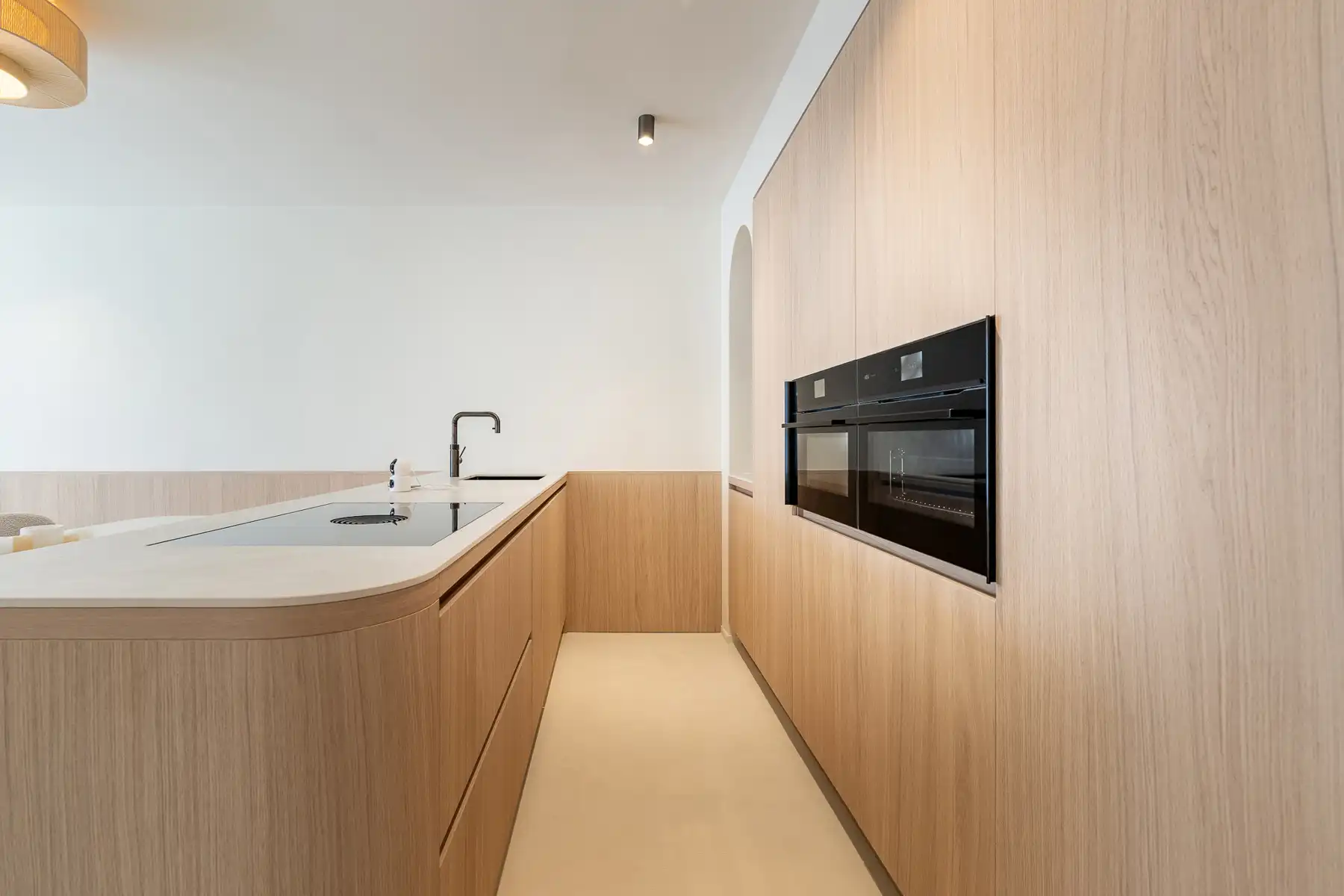 Volledig gerenoveerd appartement op centrale ligging foto 11