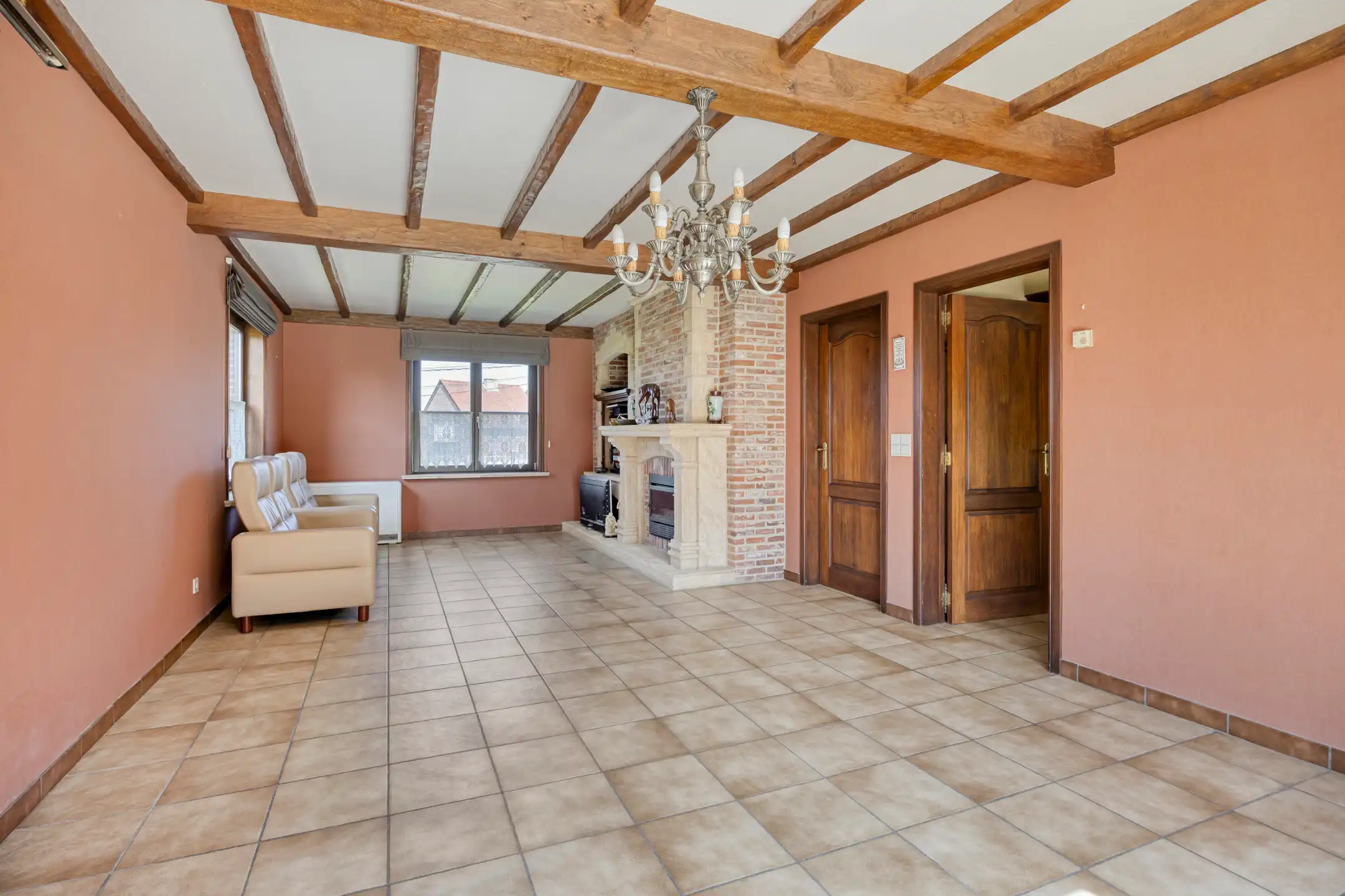 ZEER GOED ONDERHOUDEN WONING MET 4 KAMERS EN GROTE TUIN foto 6