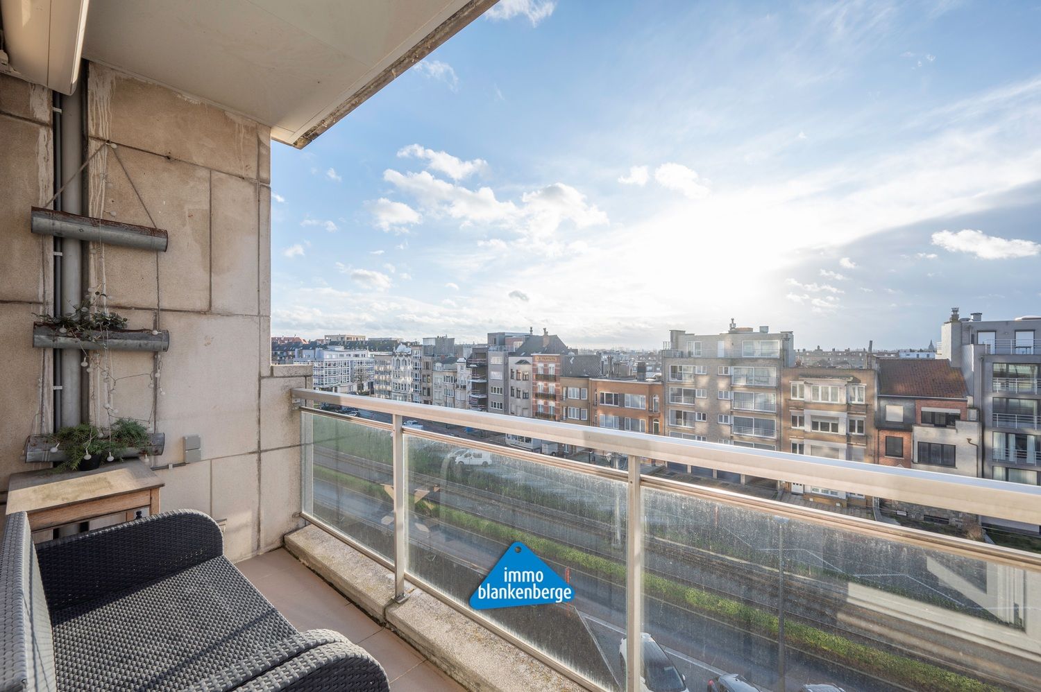 Modern gerenoveerd appartement met twee slaapkamers op een toplocatie foto 20