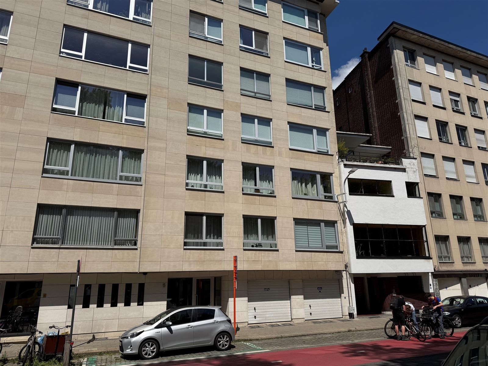 Appartement foto {{pictureIndex}}