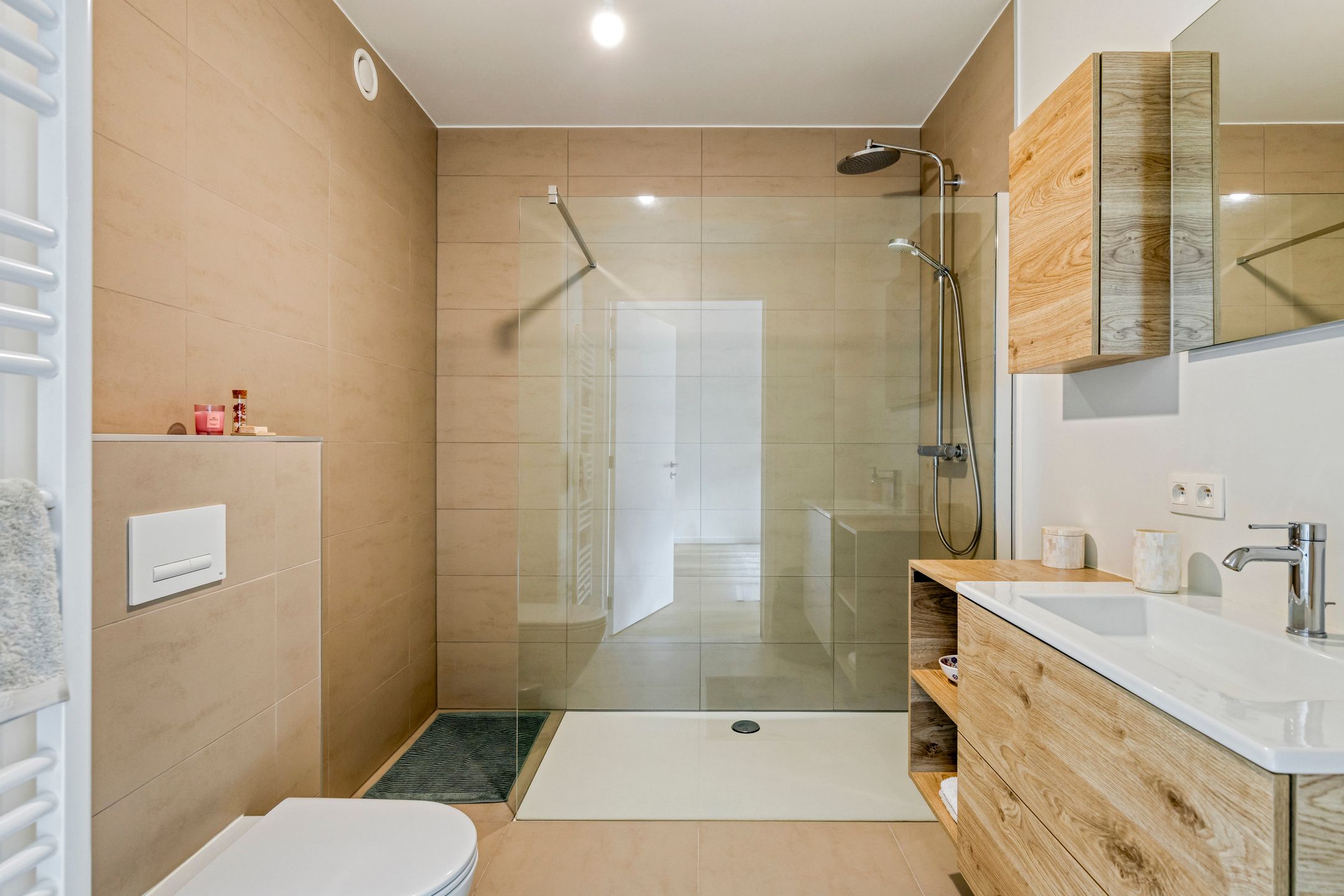 Recent, energiezuinig appartement met één slaapkamer  foto 11