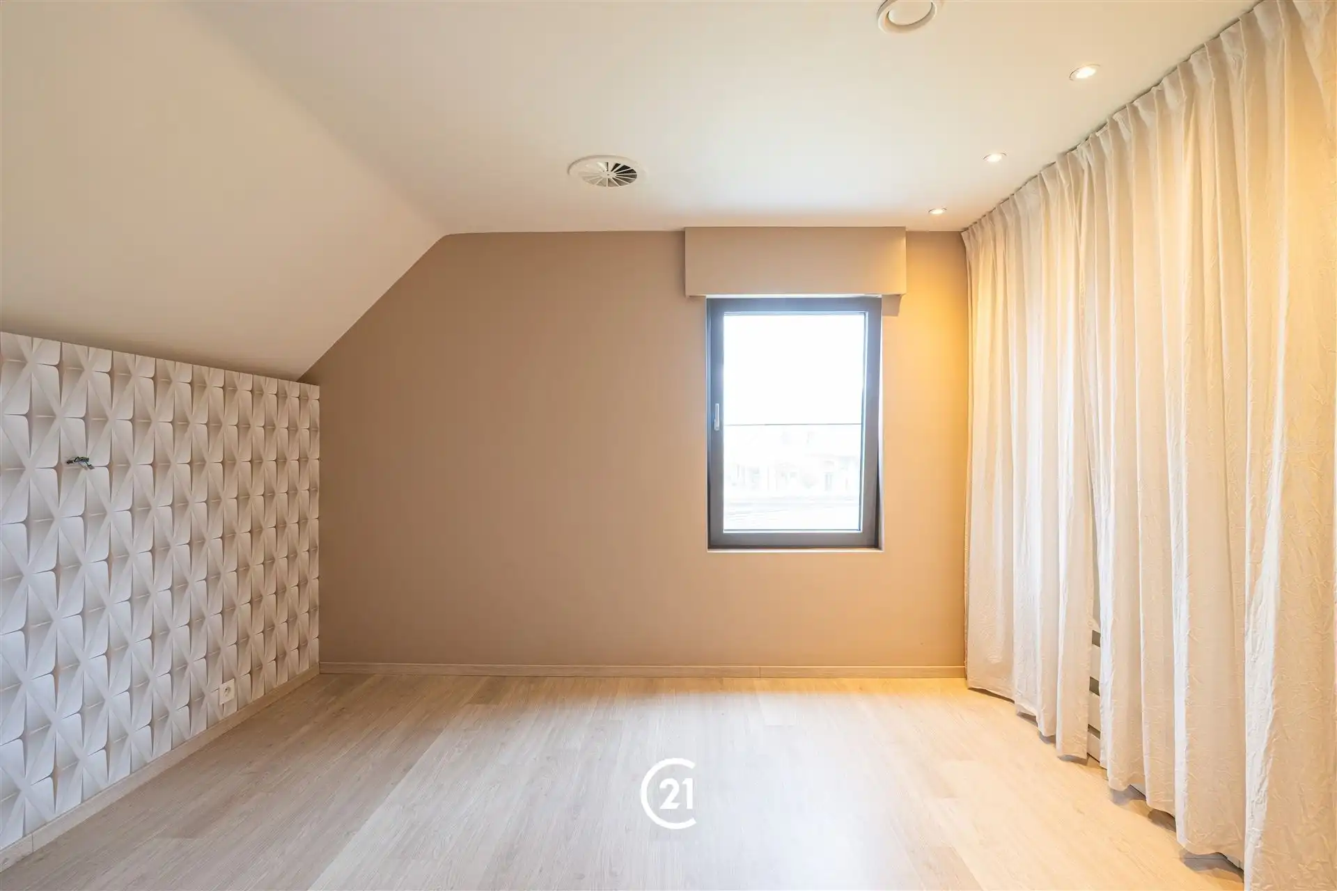 Modern wonen in een rustige, groene omgeving foto 8