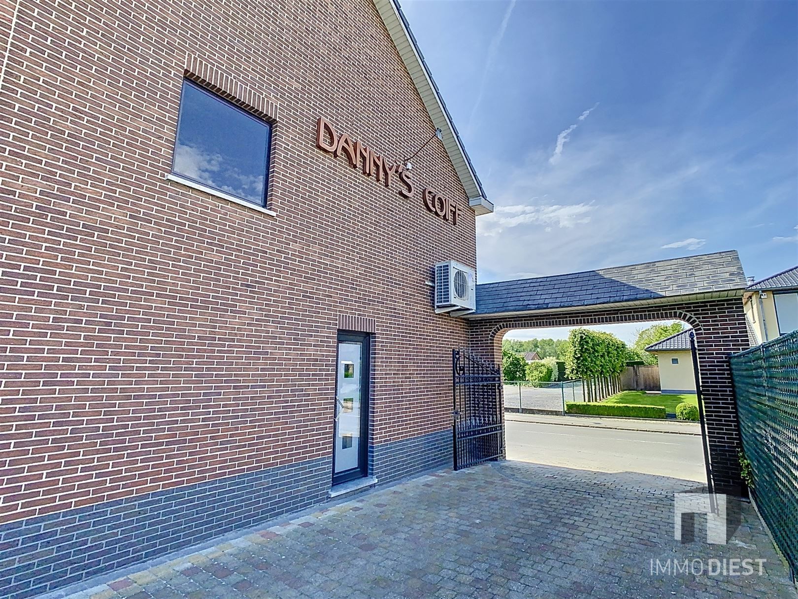 Handelszaak + woning + appartement! foto 44