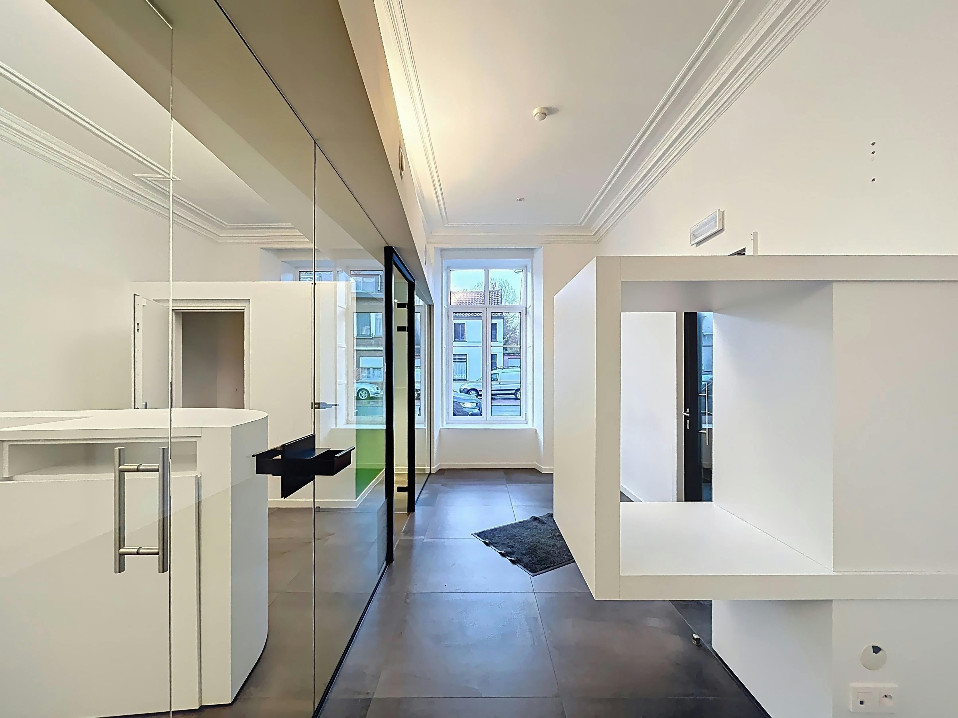 Instapklaar handelspand met woonst te koop op de Boelare in Eeklo foto 21