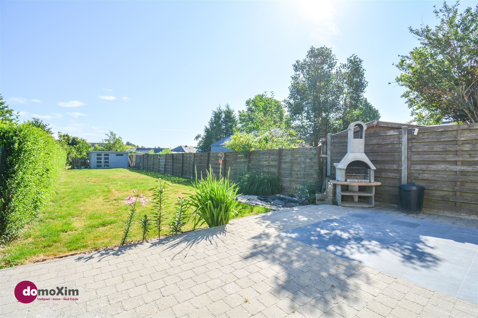 Centraal gelegen, ruime woning met tuin, garage én potentieel foto 24