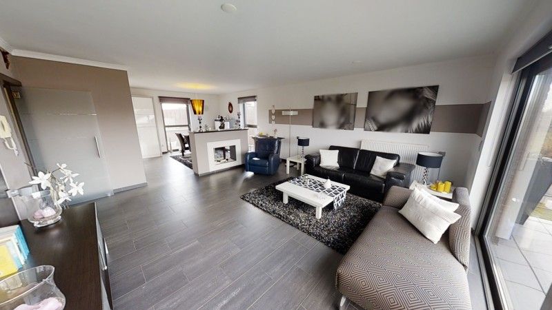 Prachtig penthouse te koop met 2 terrassen van 56m² en ondergrondse garagebox foto 2