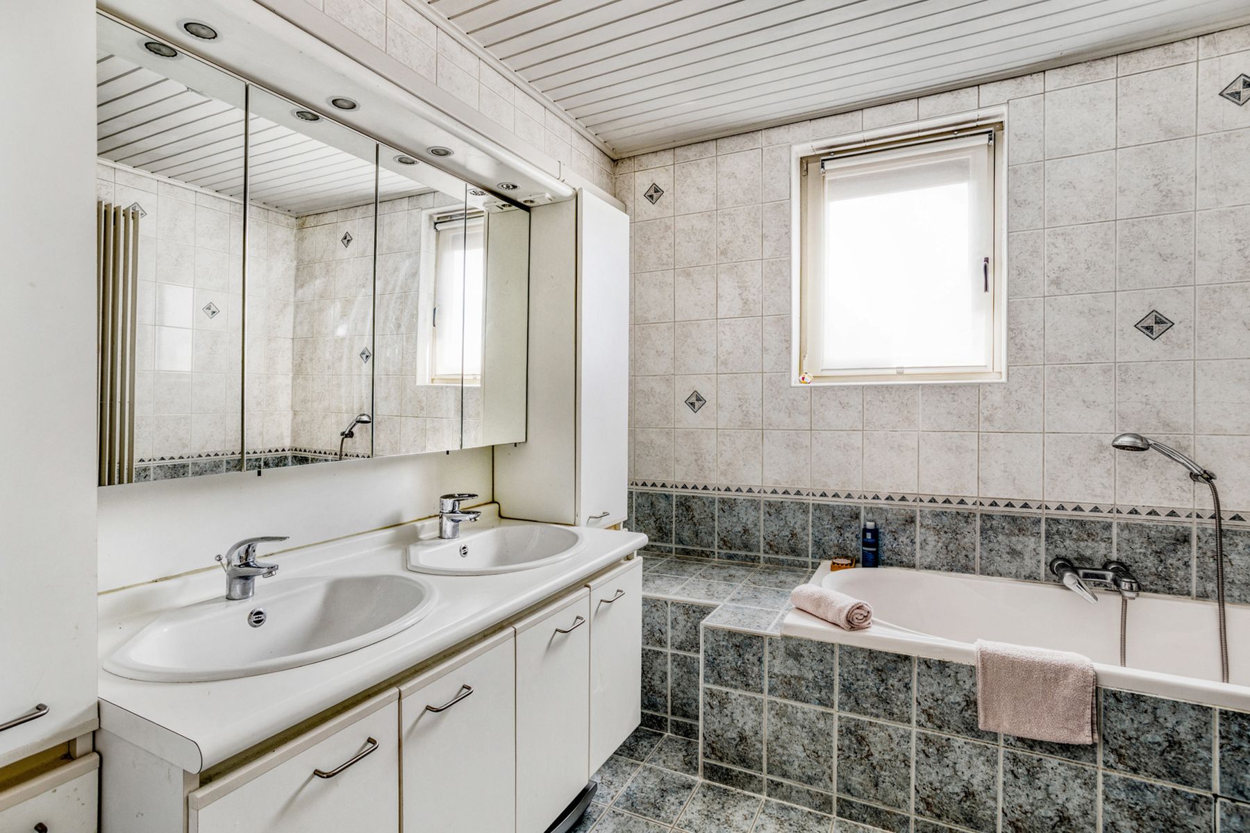 Energiezuinige open bebouwing op perceel van 924m². foto 11