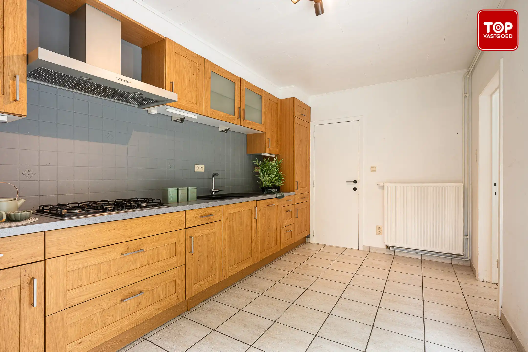 Instapklare woning met 3 slaapkamers, garage en zonnige tuin foto 11
