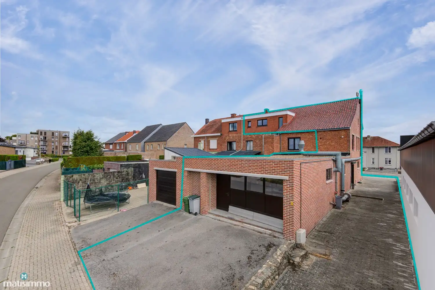 HANDELSGELIJKVLOERS MET DUPLEXAPPARTEMENT VOORZIEN VAN PARKEERGELEGENHEID NABIJ CENTRUM TONGEREN foto 37