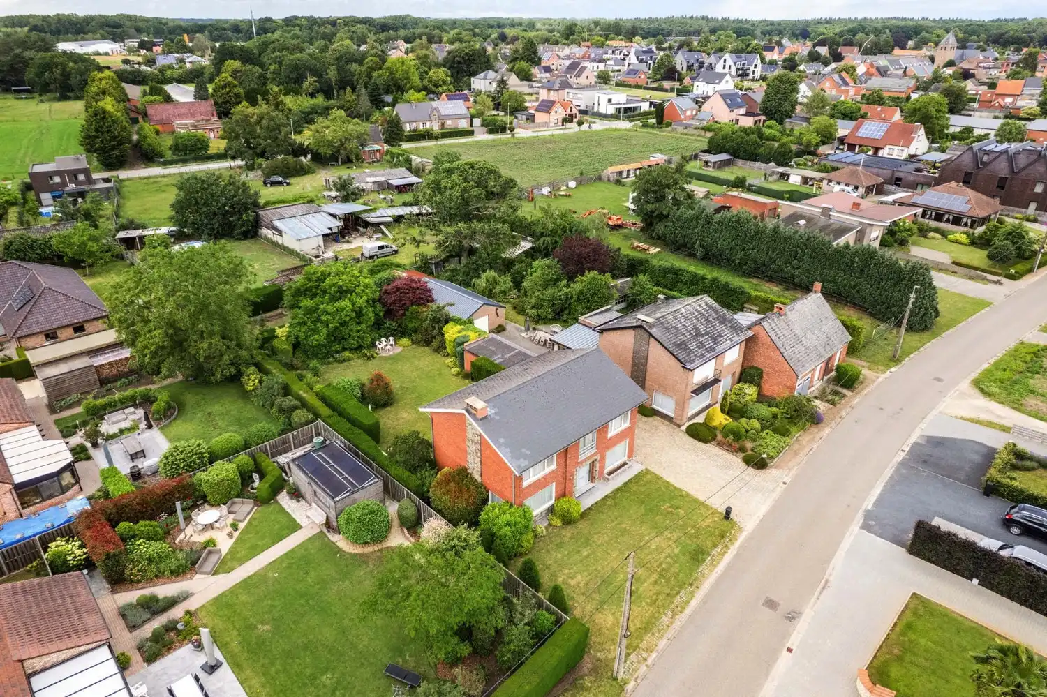 RUIME WONING MET 4 SLK EN GARAGE OP PERCEEL VAN 1.625 m²! foto 19
