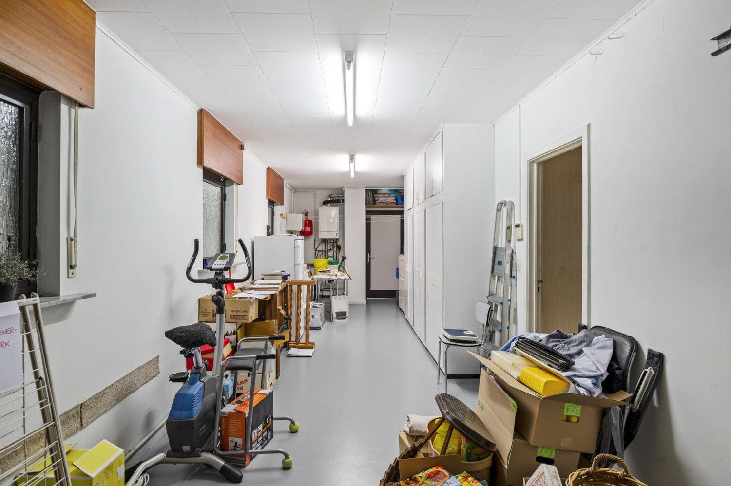 GOED ONDERHOUDEN LAAGBOUW VILLA OP TOPLOCATIE! foto 15