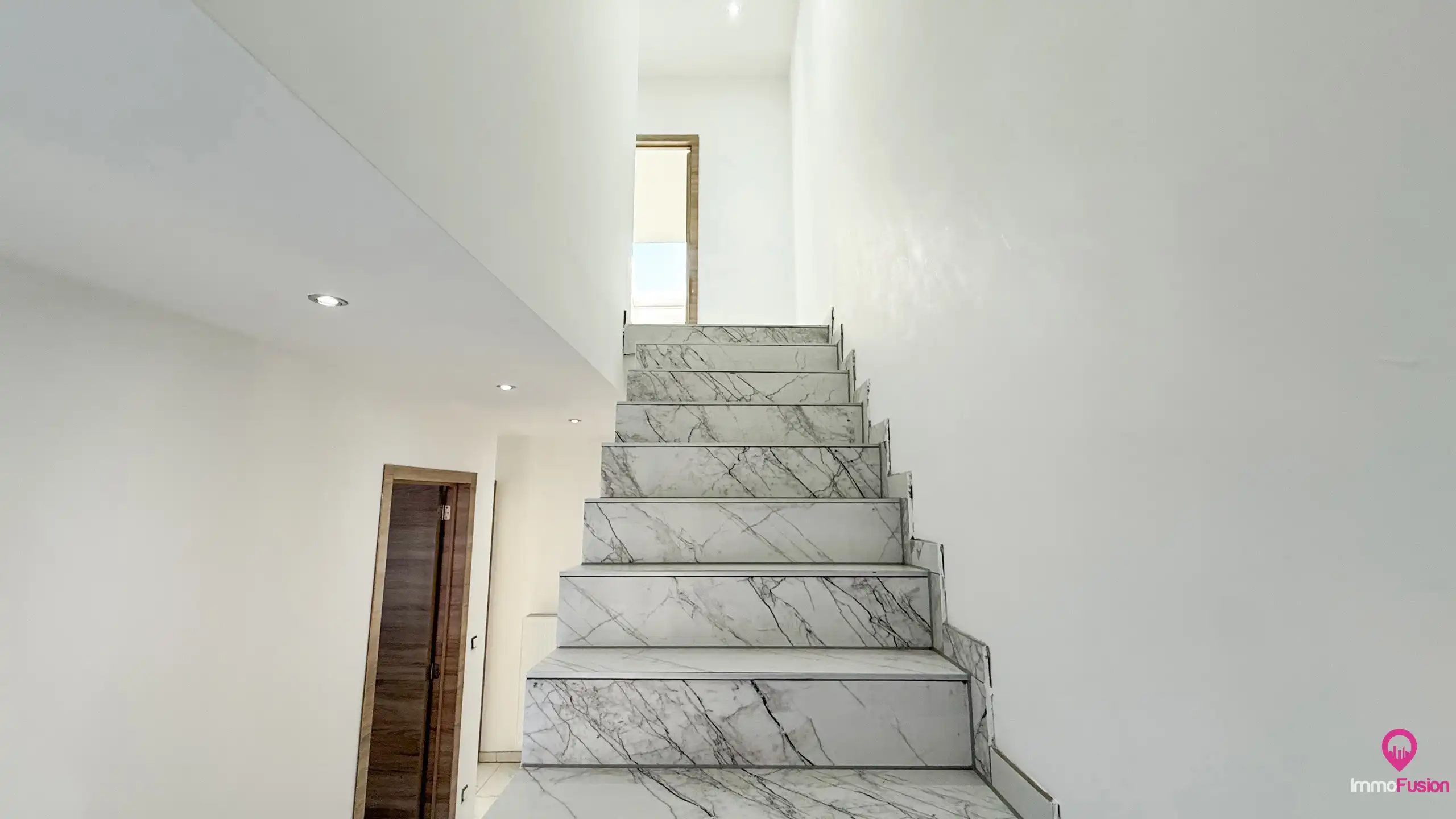 Instapklare woning met 5 slpks op riant perceel te Paal! foto 27