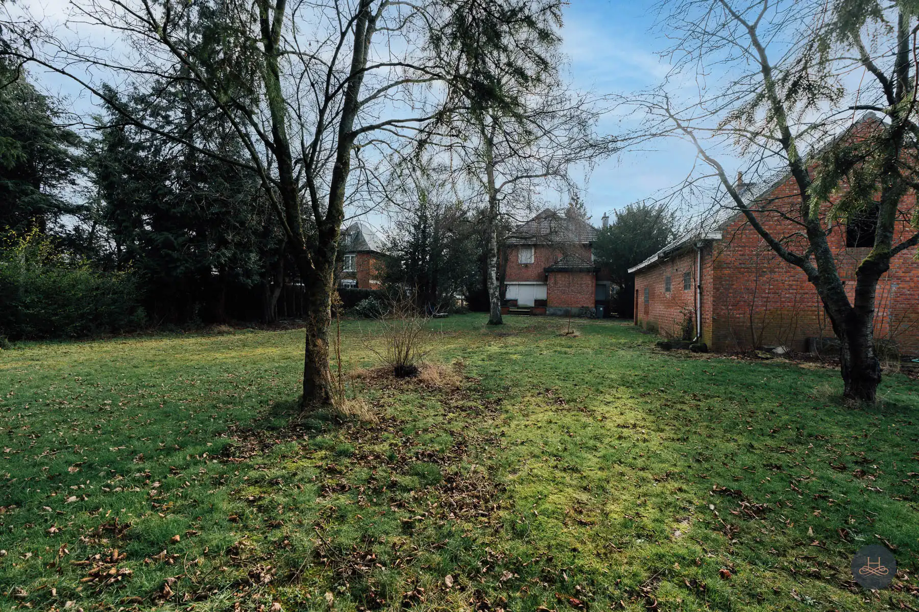 Riante woning met 5 slaapkamers op een uniek perceel.  foto 27