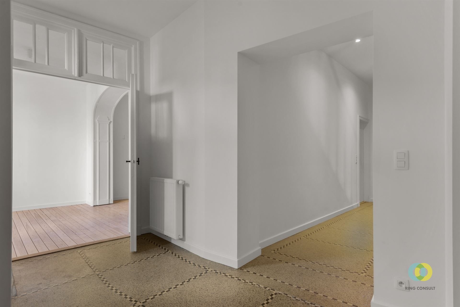 Centraal gelegen kantoor in gerenoveerd herenhuis foto 9
