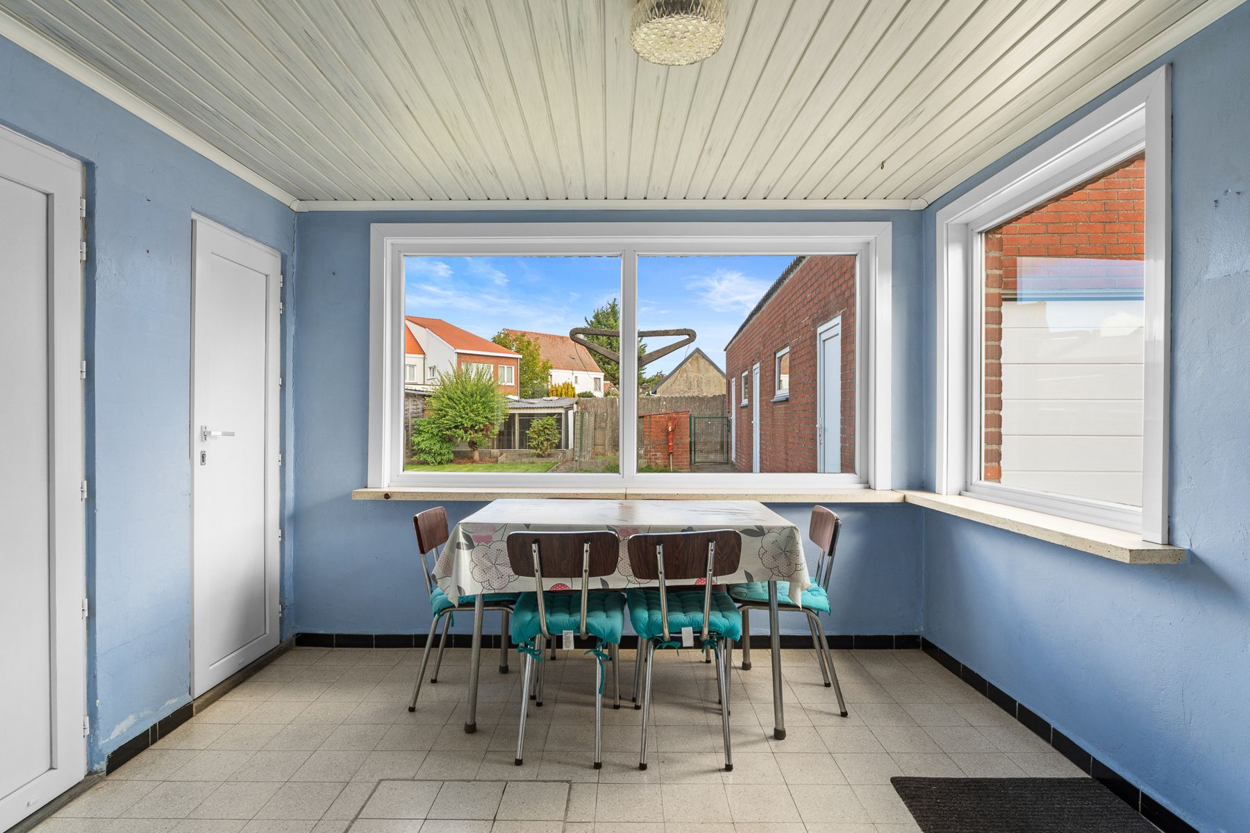Alleenstaande gezinswoning met tuin en potentieel in Torhout foto 7