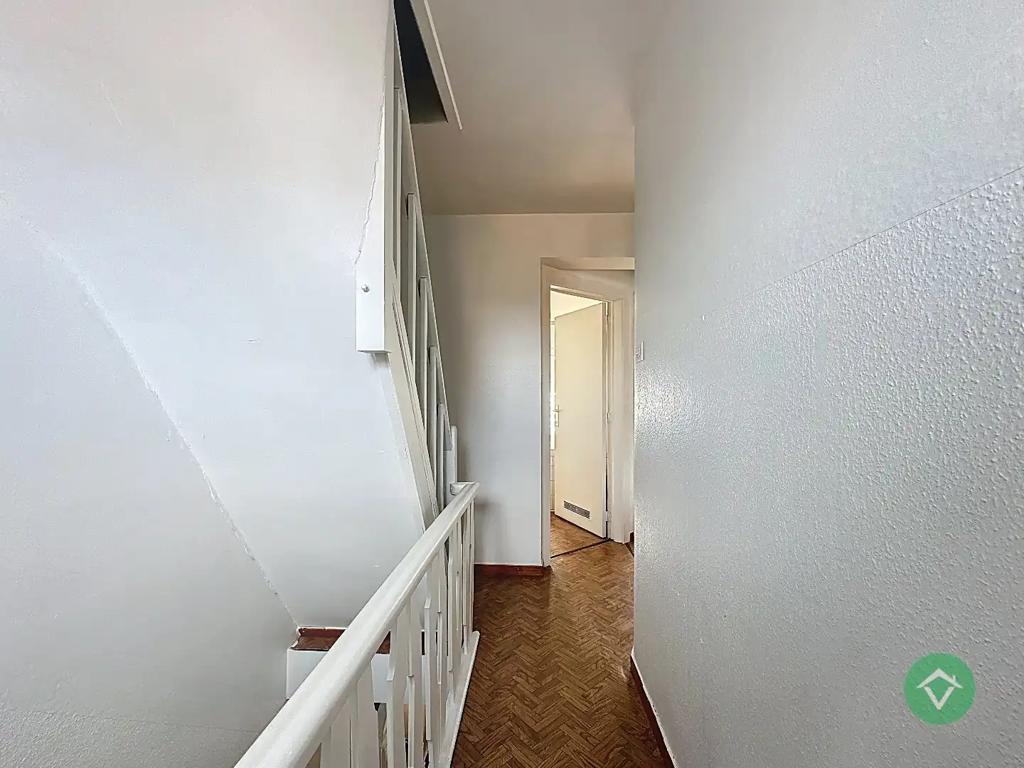 Gezinswoning met 3 slaapkamers en tuin op centrale ligging in Torhout foto 11