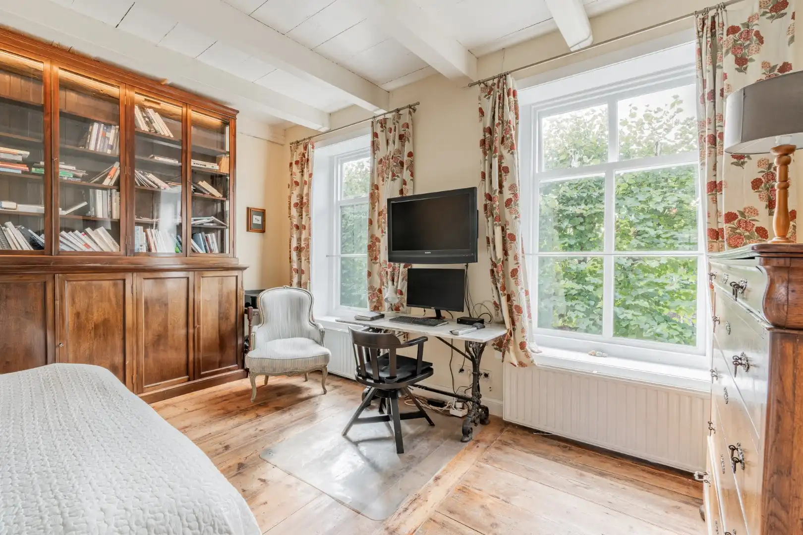 Monumentale en sfeervolle woning foto 12