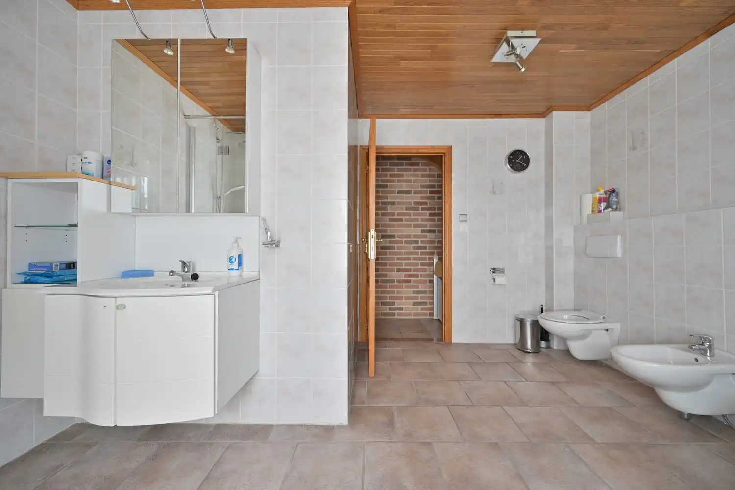 Halfvrijstaande woning met lift en zonnepanelen, zeer mooi gelegen aan de bosrand van Lanaken foto 16