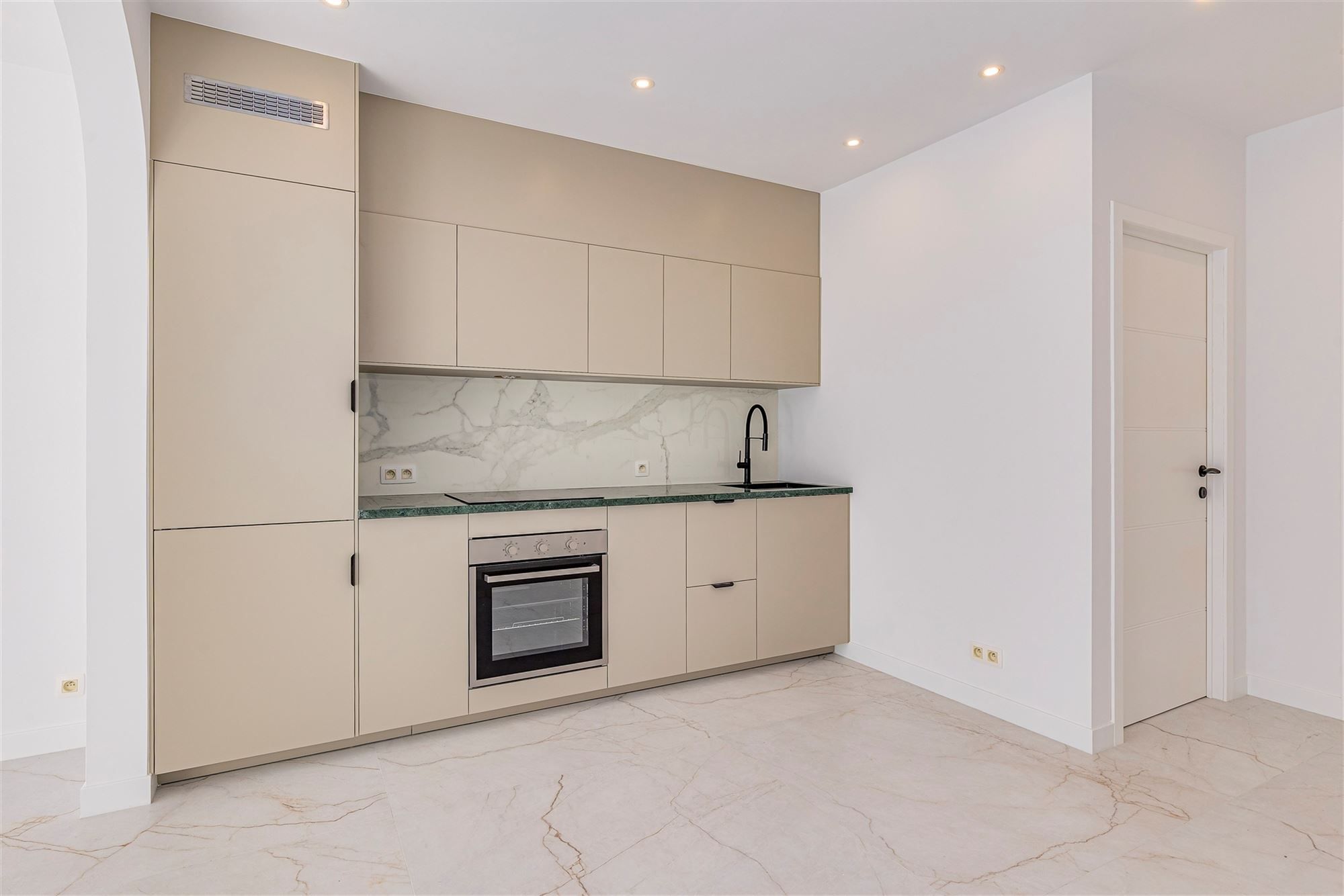 Super-de-luxe gerenoveerd appt met 2-3 slk foto 6