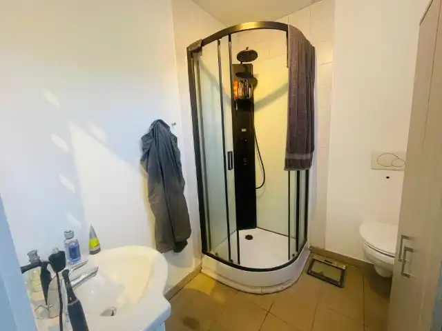 Brugge centrum, Superleuke ligging , vlakbij de Vestingen, het station en 't Zand Gezellig lichtrijk  appartement met 1 slaapkamer en mooi terras foto 6
