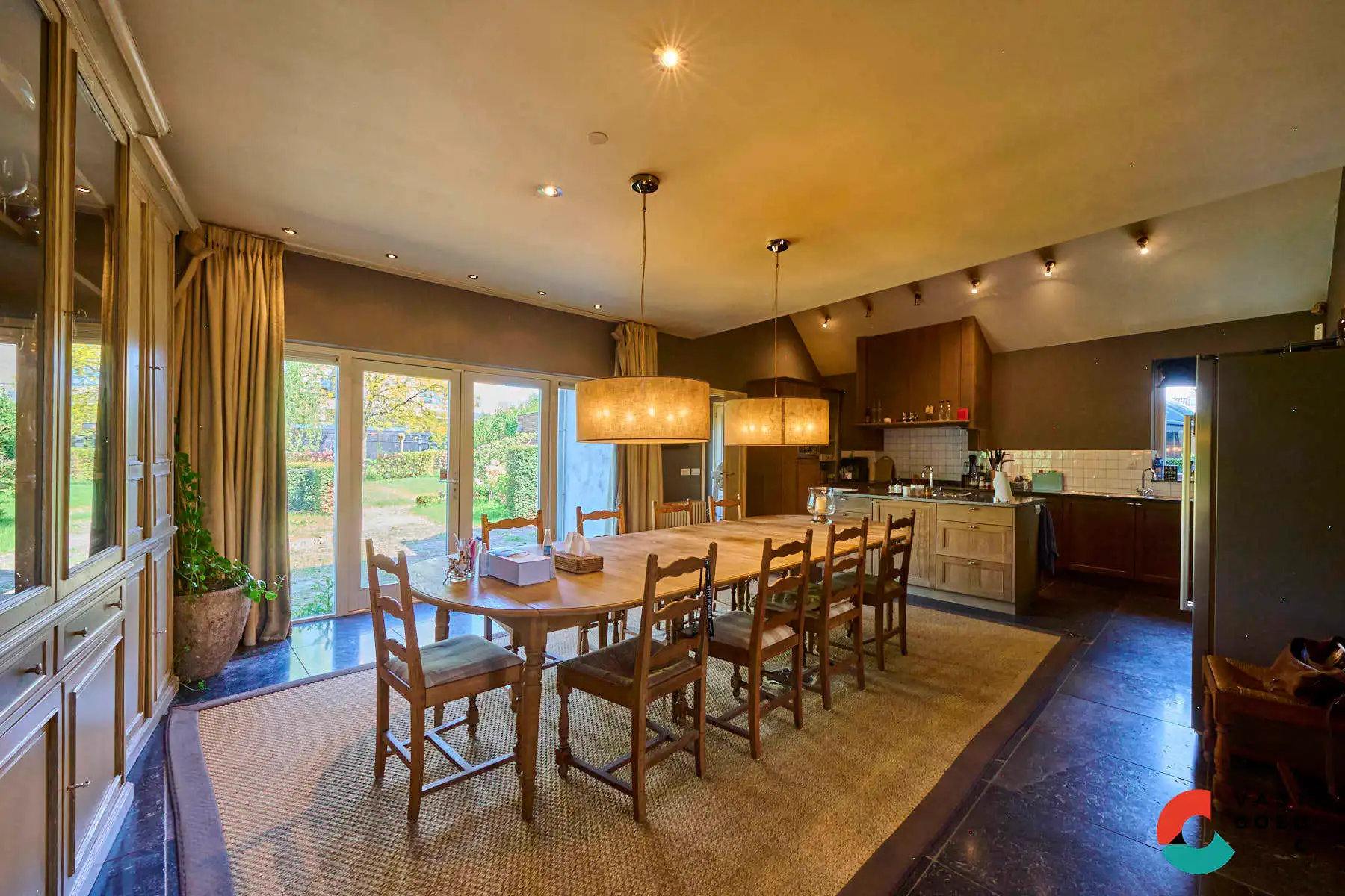 Uniek herenhuis met tuin in het centrum foto 6