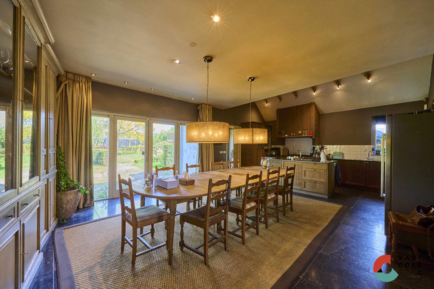 Uniek herenhuis met tuin in het centrum foto 6