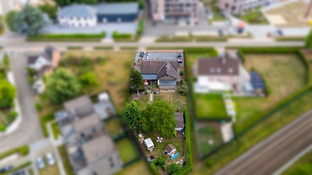 RUIME GELIJKVLOERSE WONING MET 3 SLAAPKAMERS, GARAGE EN RUIME TUIN TE HASSELT (KERMT) foto 41