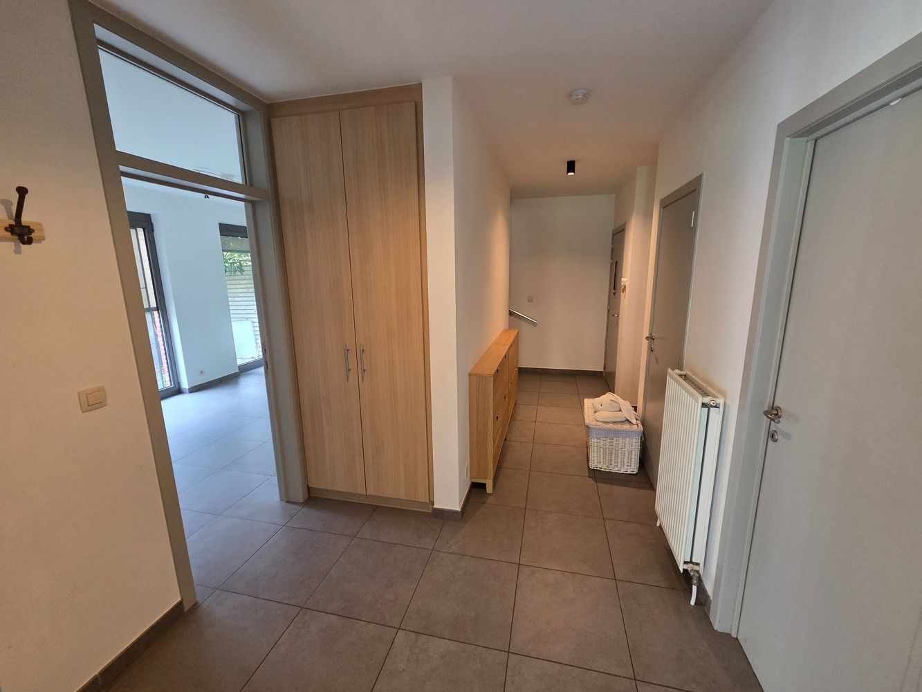 Clusterwoning met 4 ruime slaapkamers, tuin en 2 ondergrondse staanplaatsen. foto 9