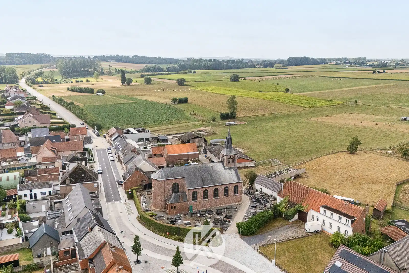 Veelzijdige eigendom met handelsruimte en bel-etagewoning foto 29
