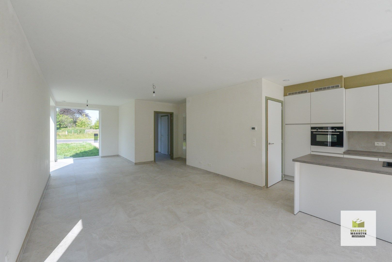 Nieuwbouwwoning met 4 slaapkamers met landelijk uitzicht, weide erbij kopen is mogelijk. foto 2