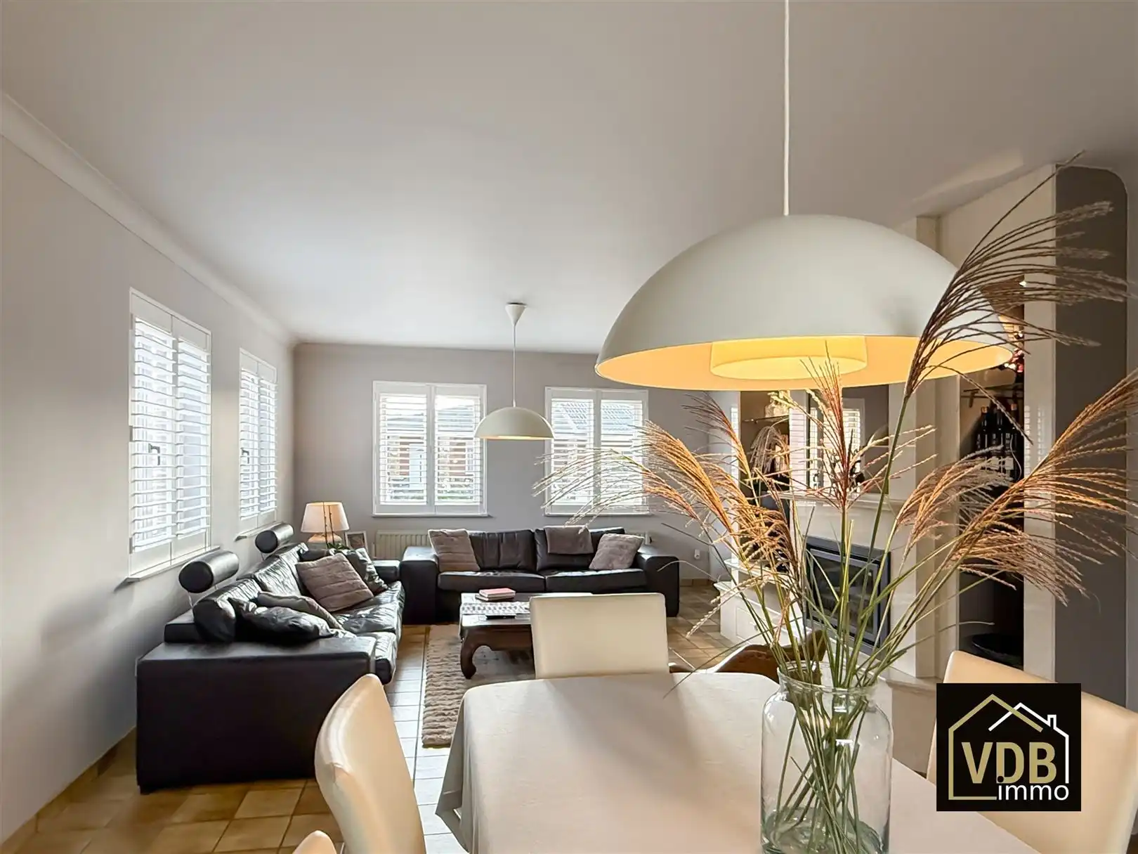 Instapklare halfopen bebouwing met 3 slaapkamers foto 33