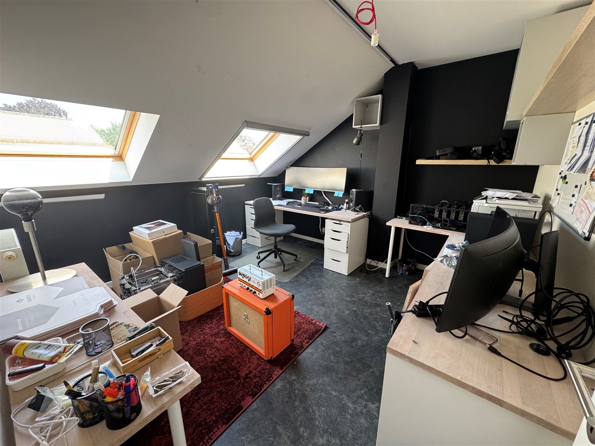 PERFECT ONDERHOUDEN DUPLEX APPARTEMENT (100M²) MET 3 SLAAPKAMERS + WASPLAATS EN TERRAS TE BEVERLO foto 13