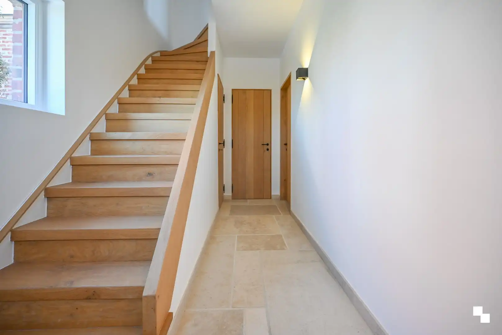 Karaktervolle vrijstaande woning te Ingelmunster foto 3