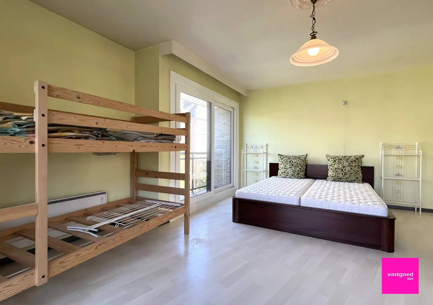 Lichtrijk hoekappartement met 2 slaapkamers en terras, hart van Oostende foto 13