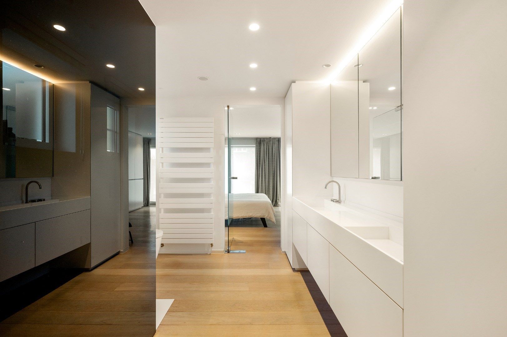Hoogwaardige villa met bedrijfsgebouw op 3704 m². foto 11