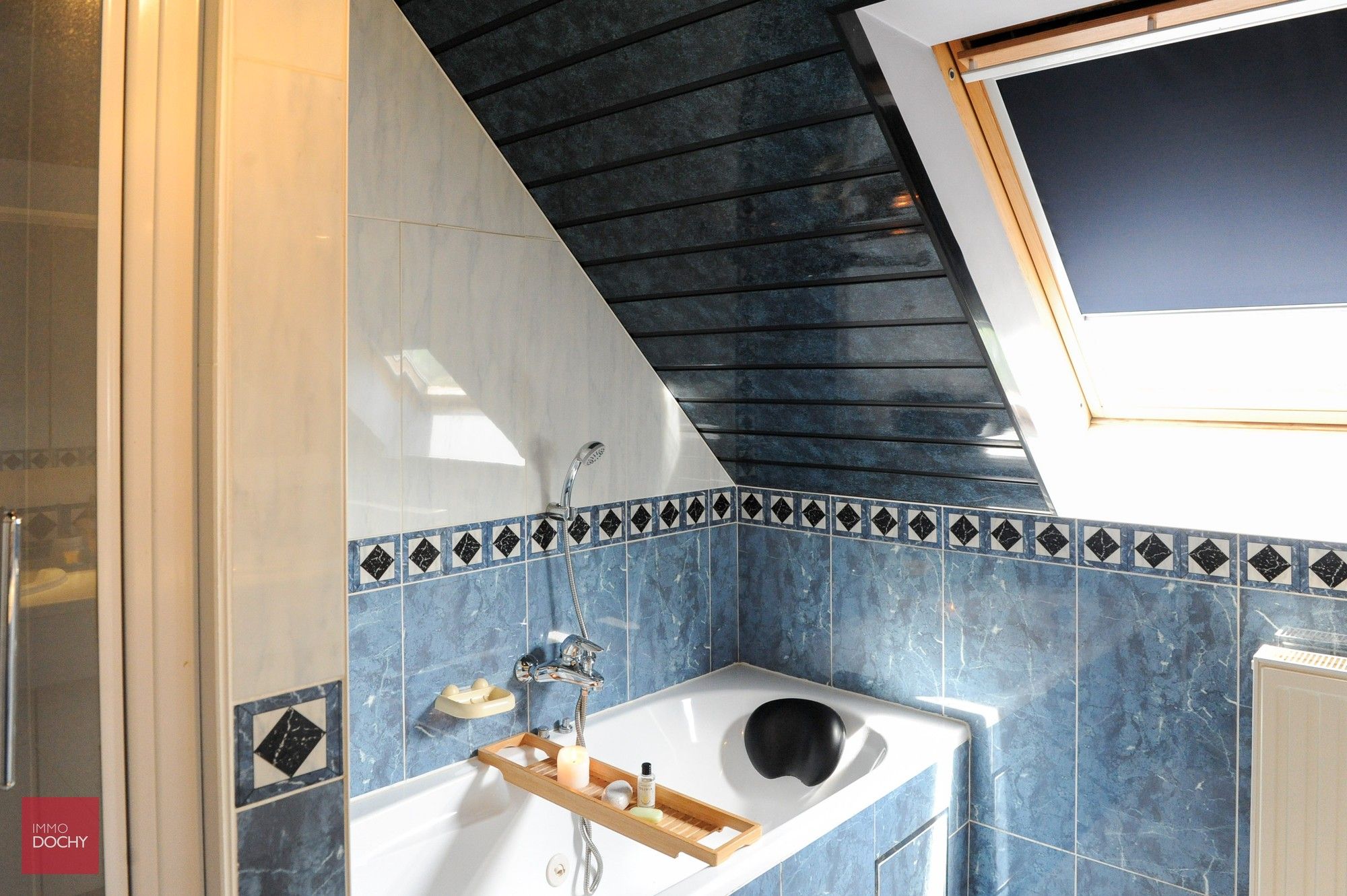 Hedendaagse villa in rustige wijk | Milleniumstraat foto 8