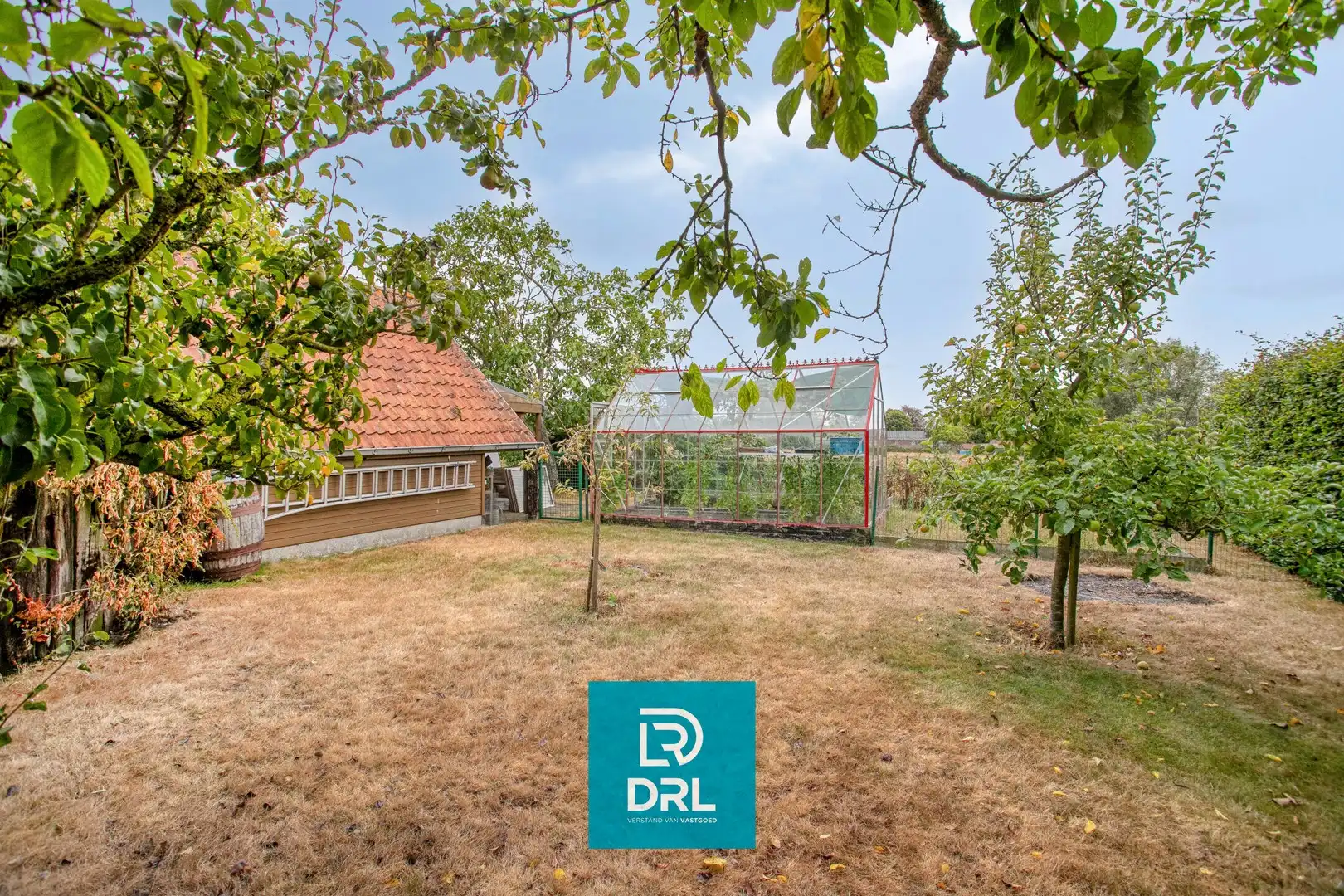 Grote villa met praktijkruimte en prachtige tuin te Knesselare foto 11