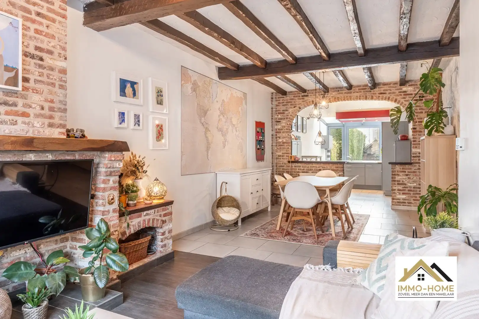 Hoofdfoto van de publicatie: Lichtrijke halfopen bebouwing op toplocatie