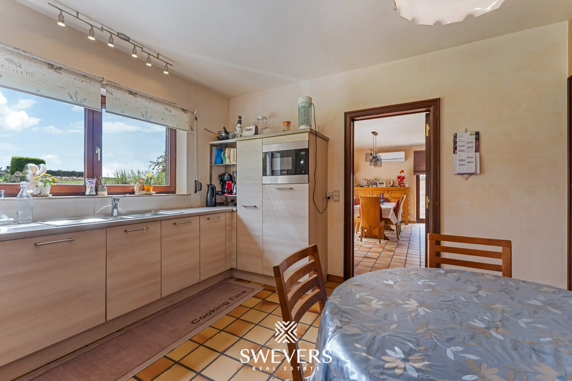 Woonst met 6 slaapkamers en verzicht te Borgloon foto 8