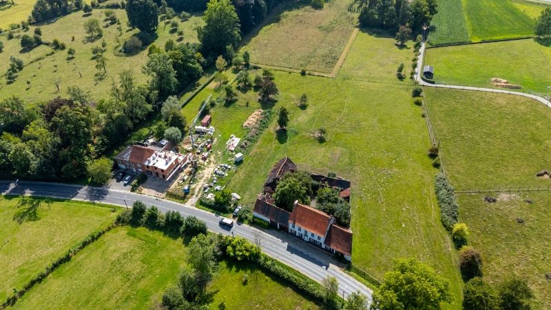Te renoveren en te verbouwen authentieke vierkantshoeve uit de 18e eeuw foto 7