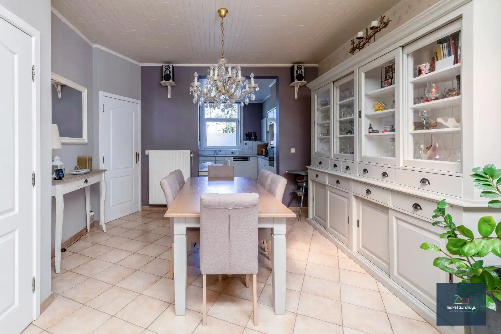 Goed onderhouden en ruime woning in rij met tuin/terras te Wondelgem foto 5