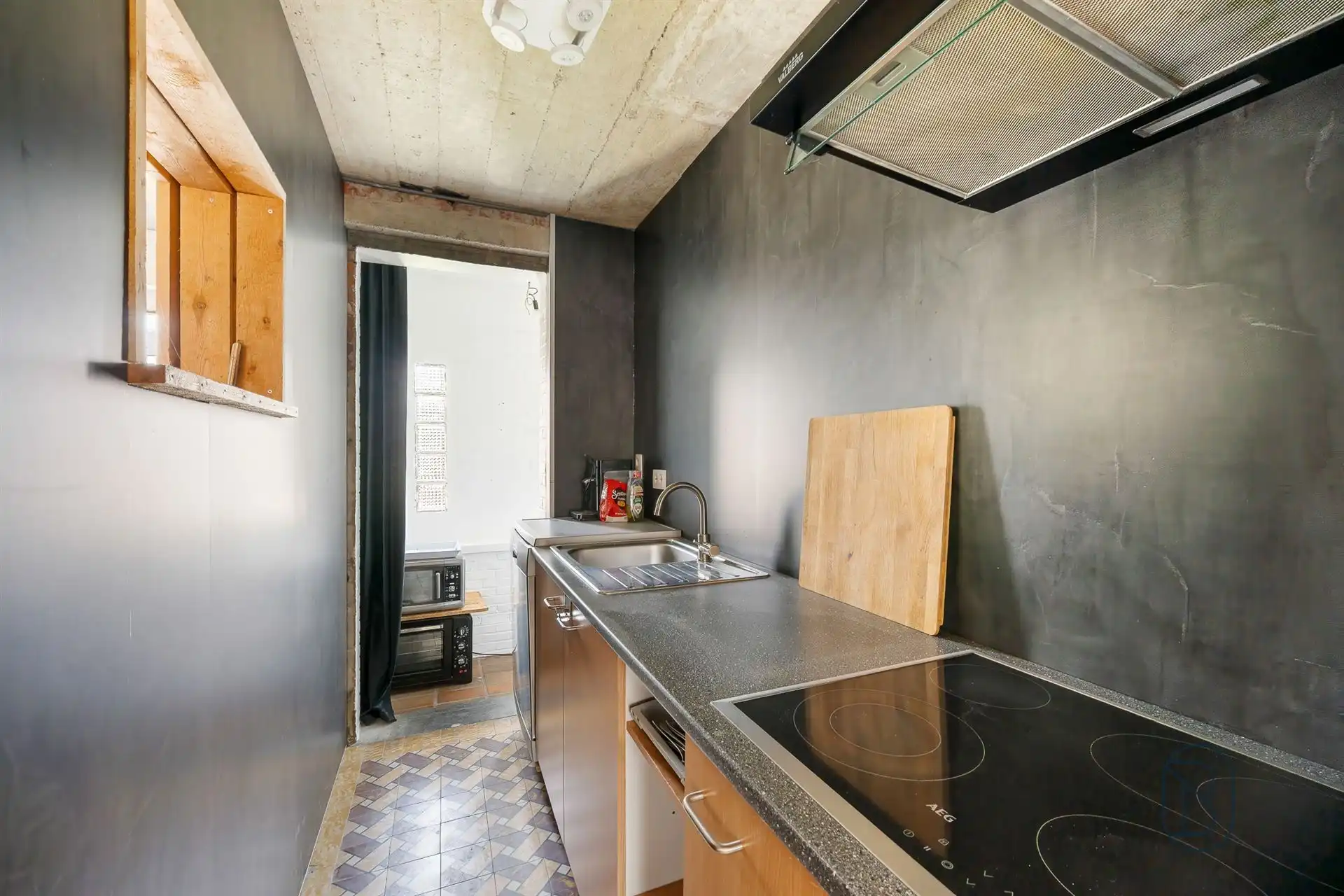 Unieke woning met 6 slk en polyvalente loods, centrum Tielt foto 23