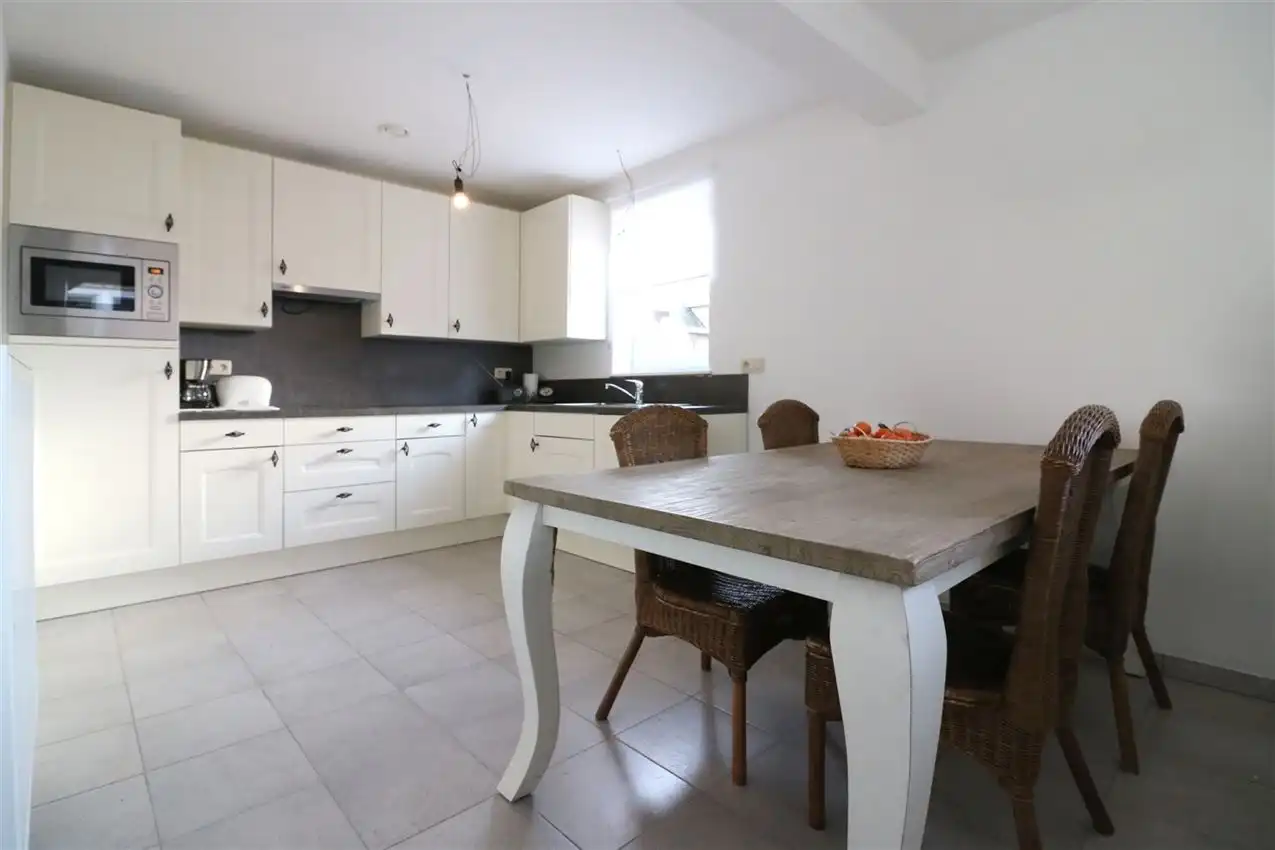 Bosrijk gelegen, vrijstaande woning met 2 slaapkamers foto 10