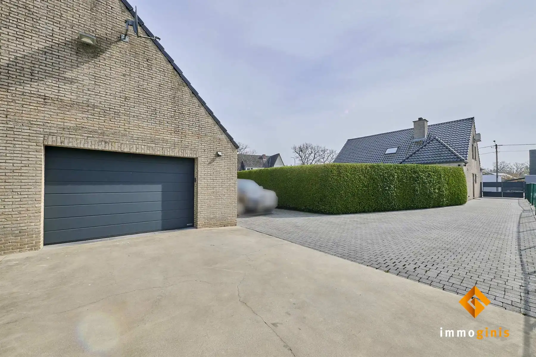 Luxueuze woning met 3 tot 5 slaapkamers en zéér grote, vrijstaande garage op een mooi perceel van 9a60ca. foto 31