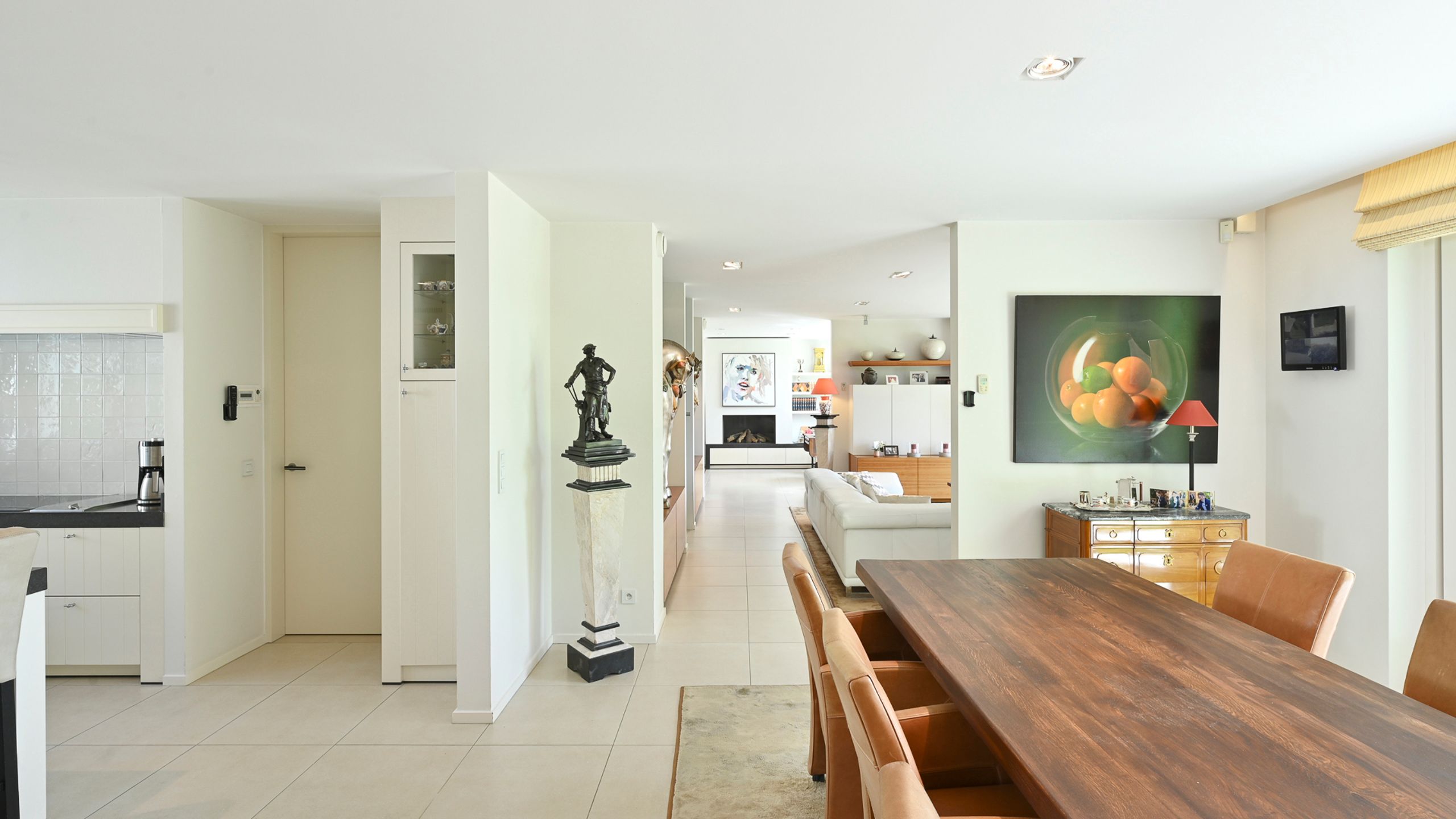 VILLA met panoramisch zicht en unieke ligging aan de golf... foto 27