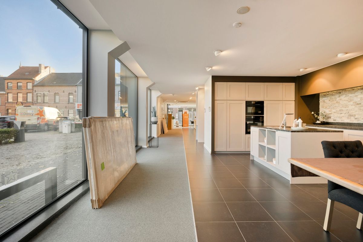 BAANWINKEL MET PARKING OP TOPLOCATIE foto 7