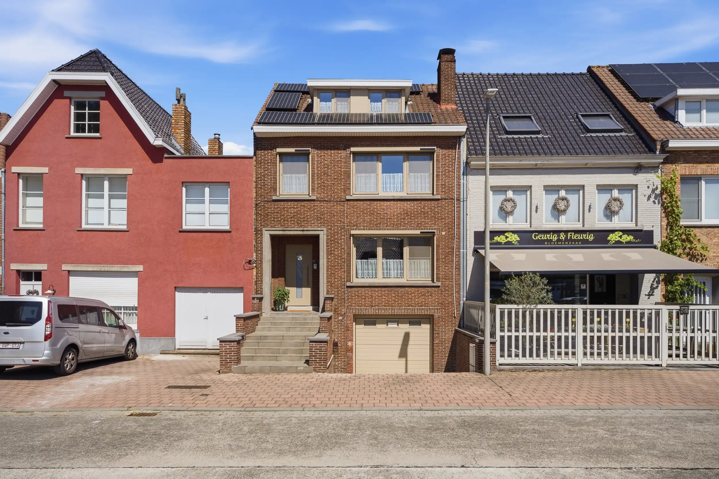 Verzorgde gezinswoning met garage in hartje Sint-Michiels foto 20